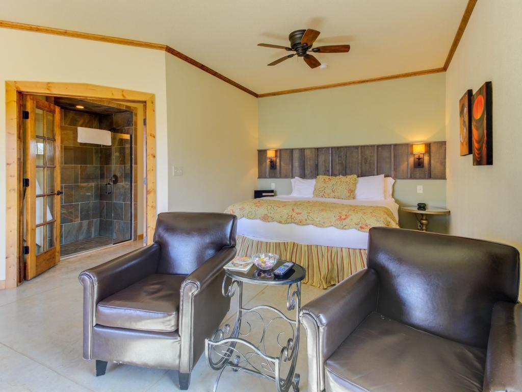 Wine Country Cottages On Main フレデリックスバーグ エクステリア 写真